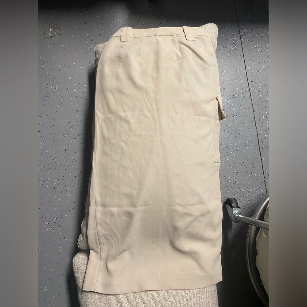 Express Cream Pencil Skirt